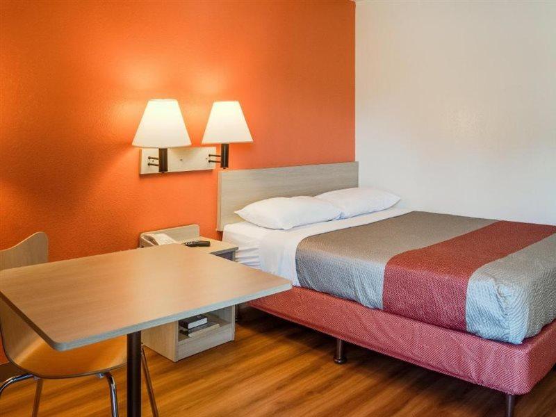 Motel 6-Kelso, Wa - Mt. St. Helens ภายนอก รูปภาพ