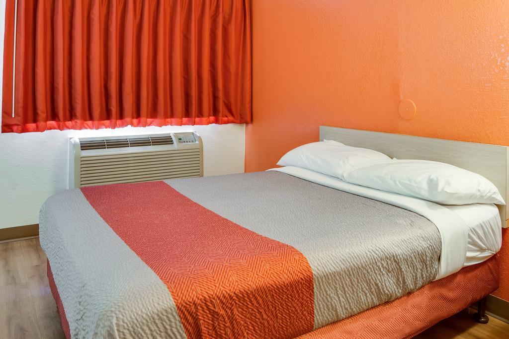 Motel 6-Kelso, Wa - Mt. St. Helens ภายนอก รูปภาพ