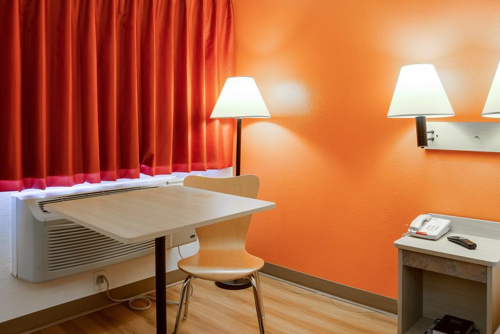 Motel 6-Kelso, Wa - Mt. St. Helens ภายนอก รูปภาพ