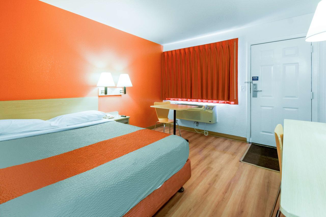 Motel 6-Kelso, Wa - Mt. St. Helens ภายนอก รูปภาพ