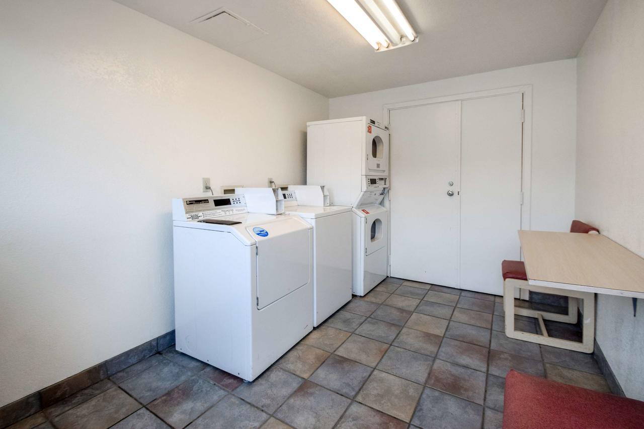 Motel 6-Kelso, Wa - Mt. St. Helens ภายนอก รูปภาพ