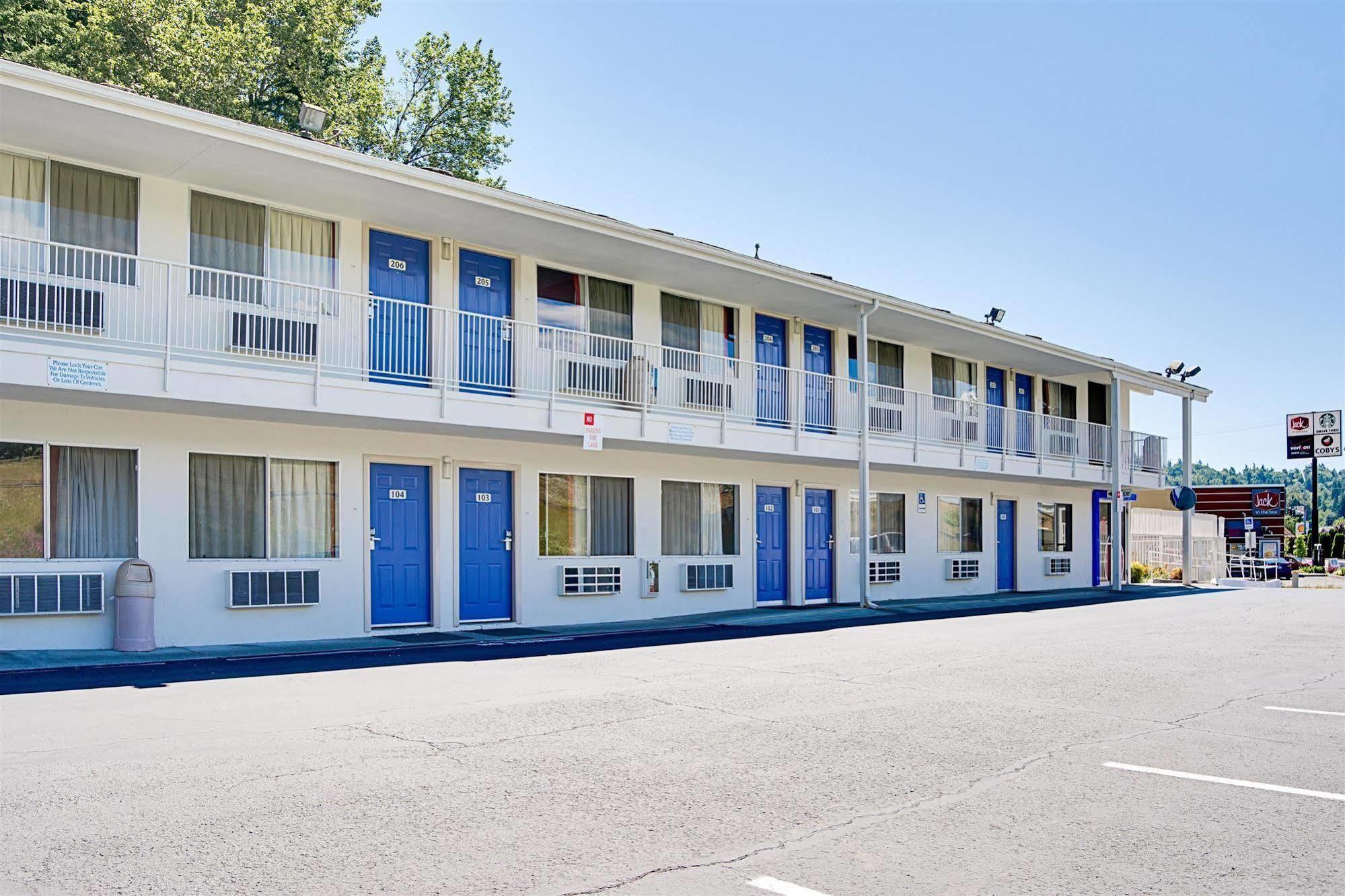Motel 6-Kelso, Wa - Mt. St. Helens ภายนอก รูปภาพ