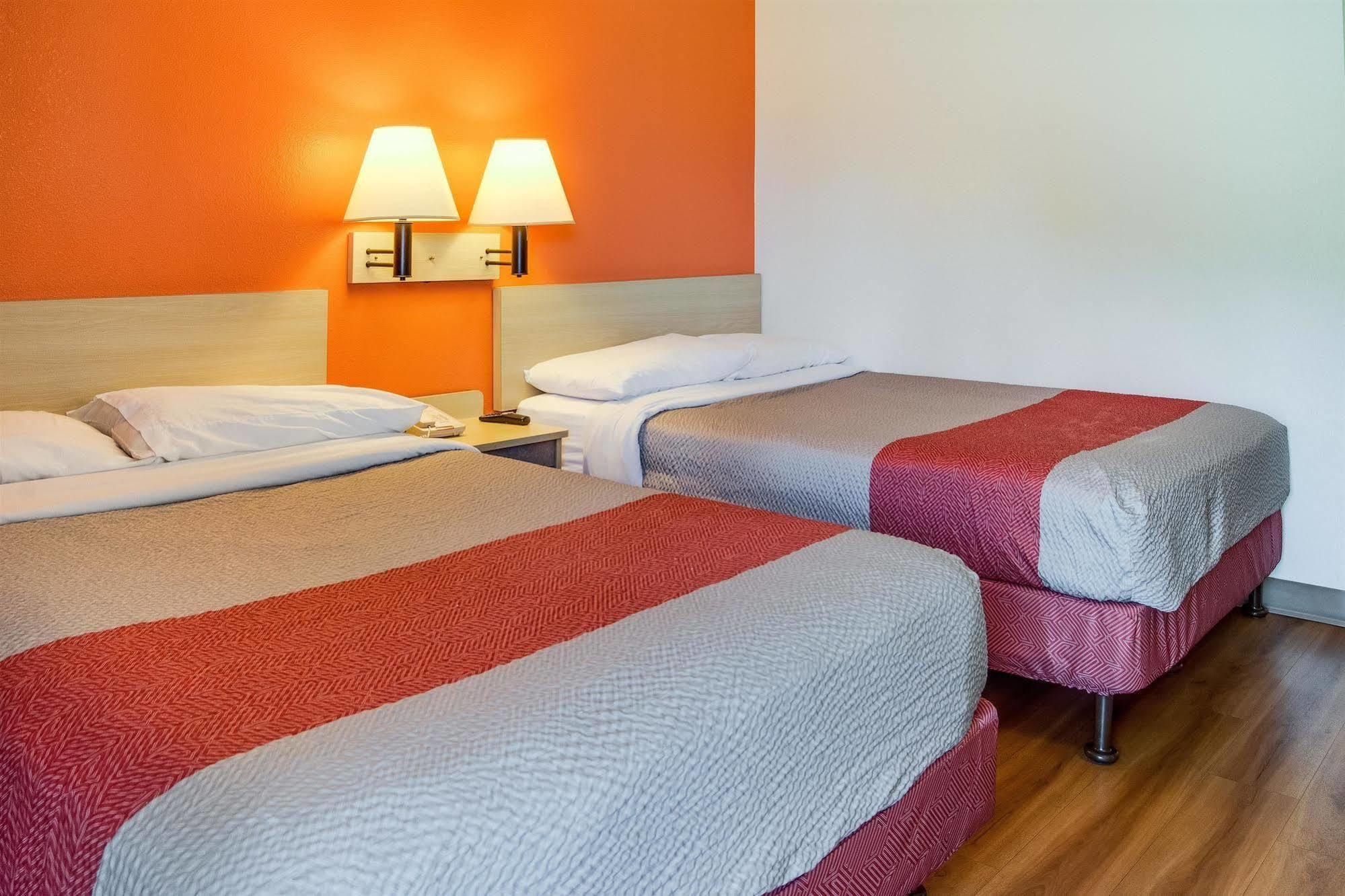 Motel 6-Kelso, Wa - Mt. St. Helens ภายนอก รูปภาพ