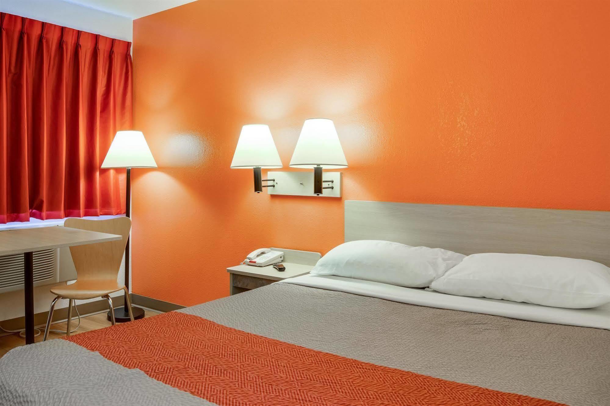Motel 6-Kelso, Wa - Mt. St. Helens ภายนอก รูปภาพ