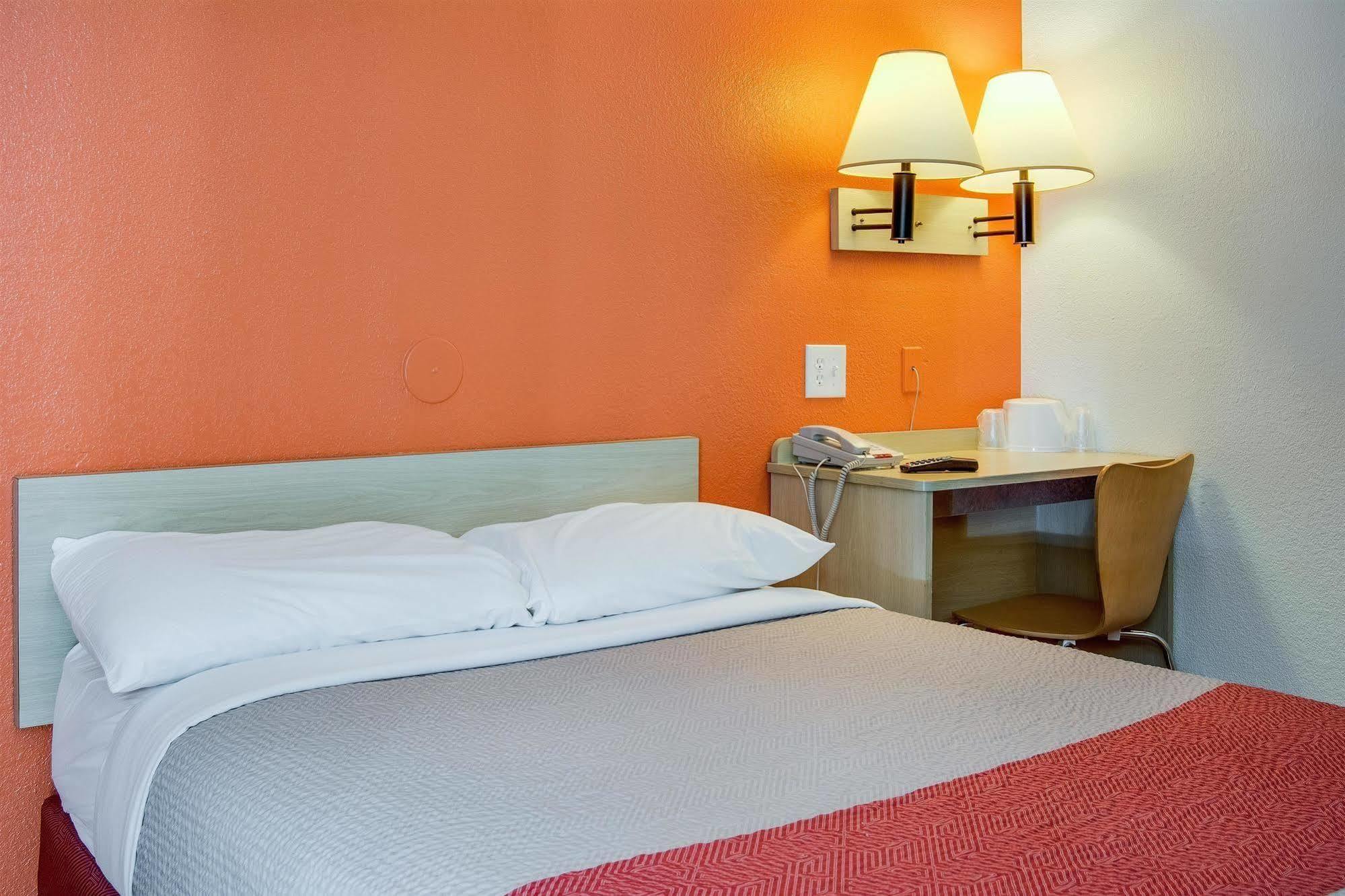 Motel 6-Kelso, Wa - Mt. St. Helens ภายนอก รูปภาพ